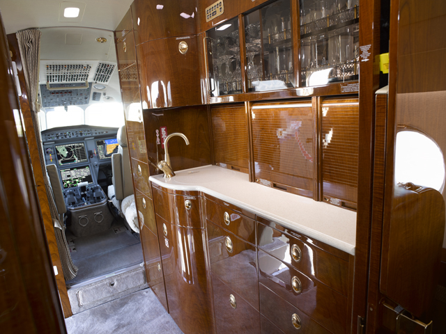 Falcon 2000LX