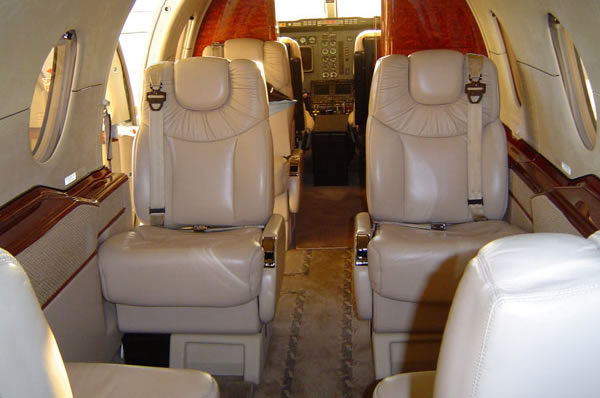 Hawker 400XP