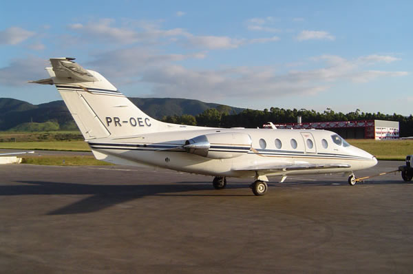 Hawker 400XP