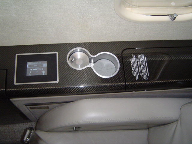 Challenger 300