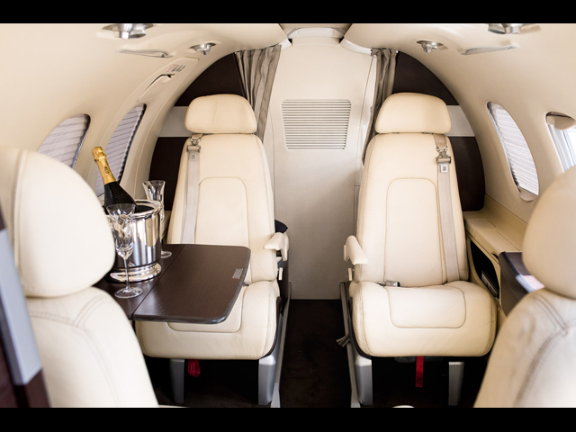 Phenom 100