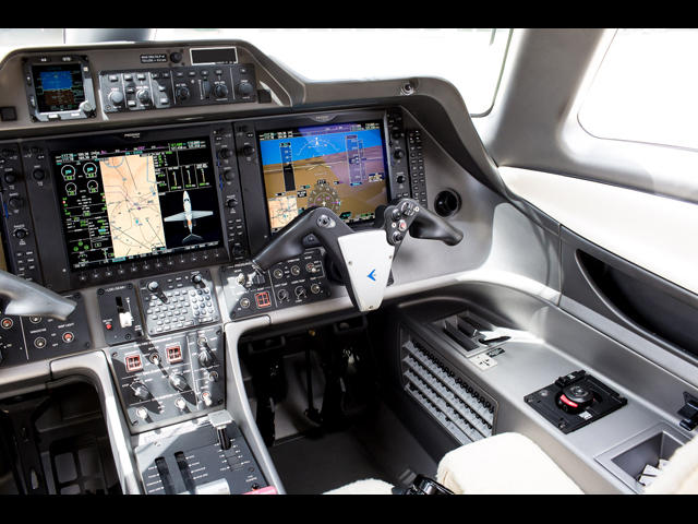 Phenom 100